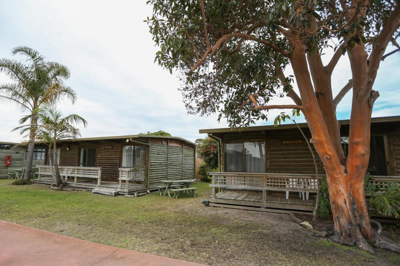 Lazy Acre Log Cabins Lakes Entrance Zewnętrze zdjęcie