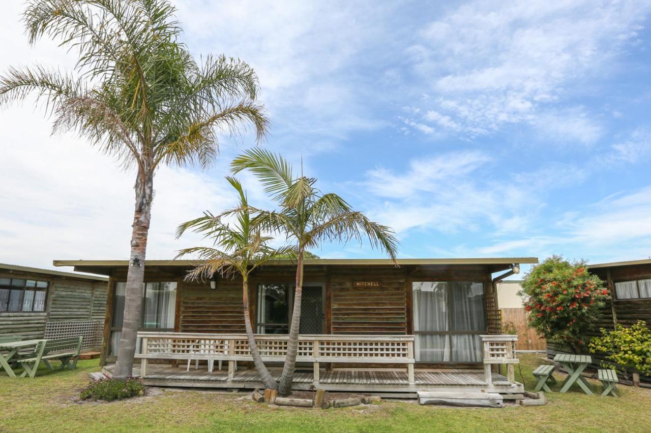 Lazy Acre Log Cabins Lakes Entrance Zewnętrze zdjęcie
