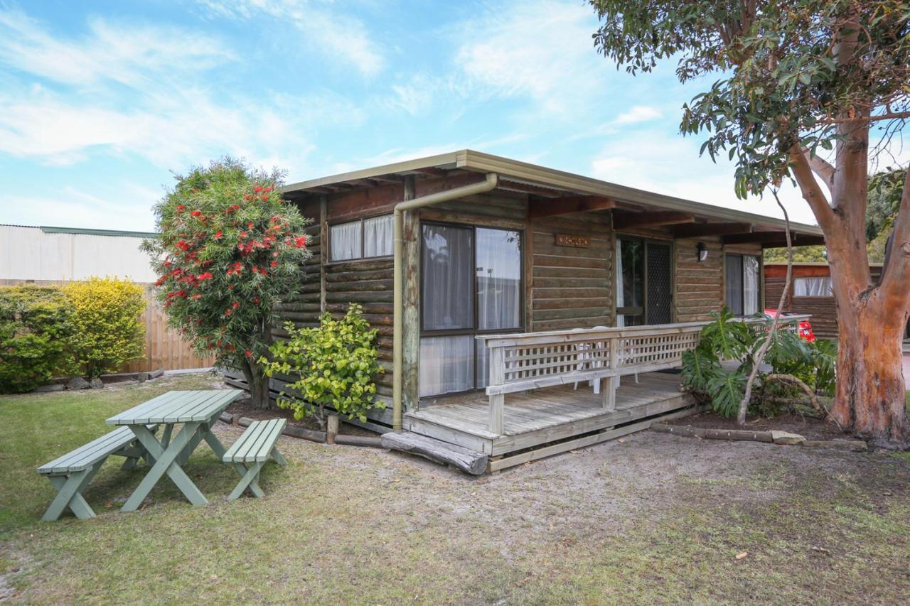 Lazy Acre Log Cabins Lakes Entrance Zewnętrze zdjęcie
