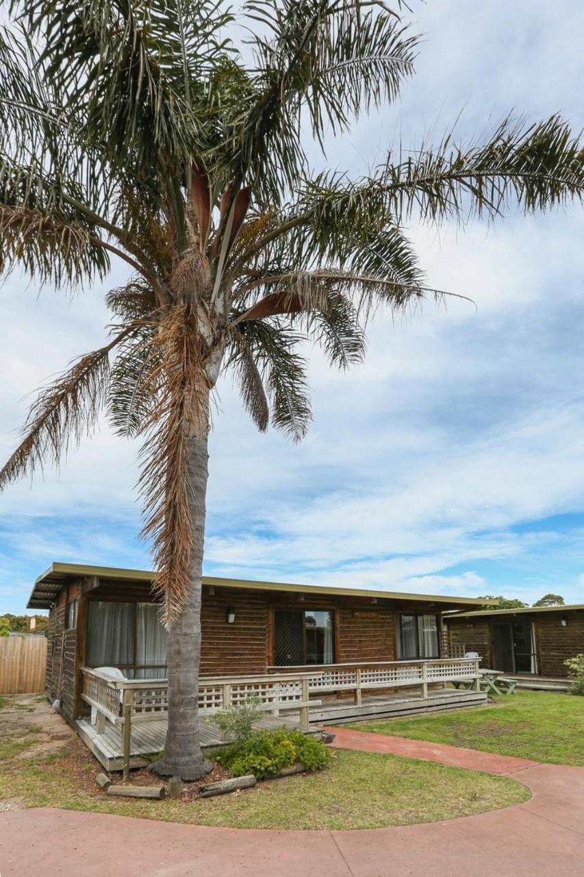 Lazy Acre Log Cabins Lakes Entrance Zewnętrze zdjęcie